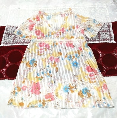 Blue yellow red floral see through v neck tunic negligee nightgown, tunic, short sleeve, m size