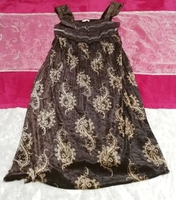 Коричневое платье-неглижевая ночная рубашка без рукавов с камзолом, юбка длиной до колена, размер м